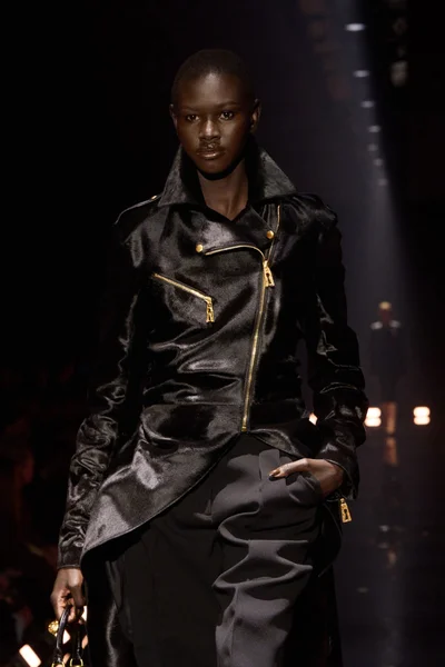 Look 95